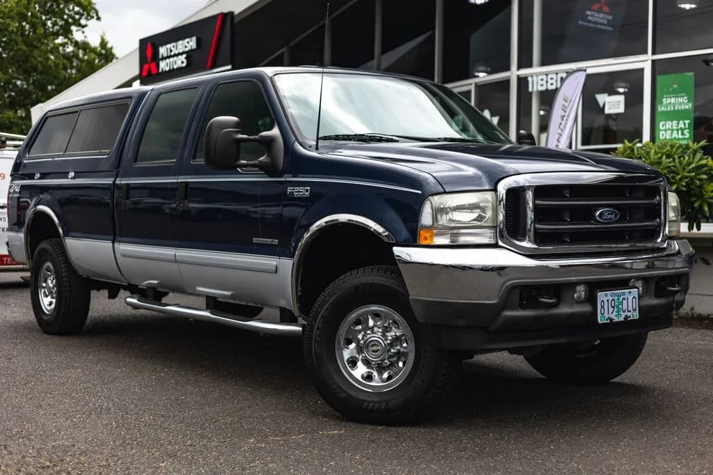 2002 Ford F-250 Super Duty XLT in True Blue Clearcoat Metallic for sale at Roger Kehdi Mitsubishi near Portland, Oregon