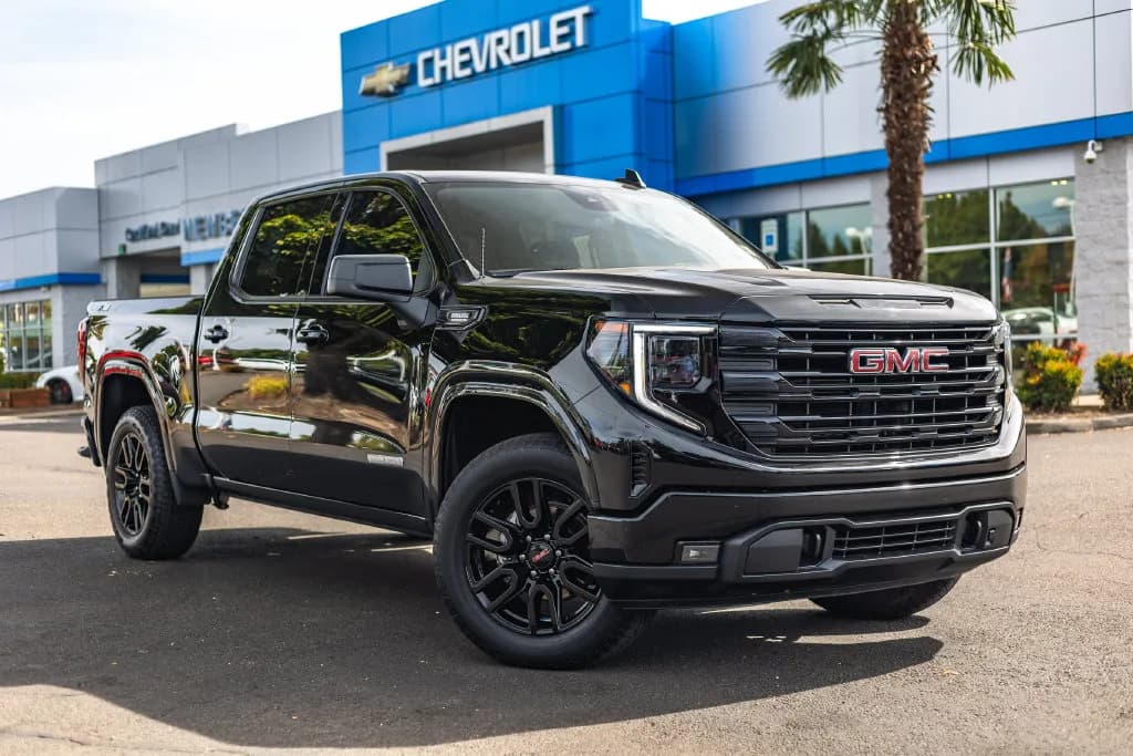 2024 GMC Sierra 1500 Elevation in Onyx Black for sale at Newberg Chevrolet in Newberg, Oregon