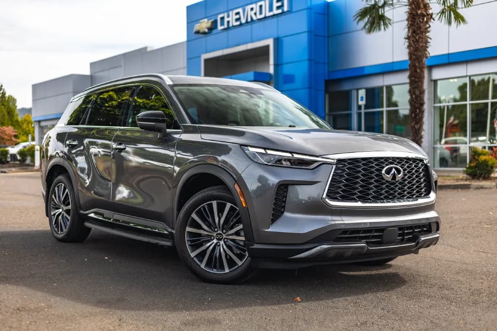 2023 Infiniti QX60 Sensory in Gray for sale at Newberg Chevrolet in Newberg, Oregon