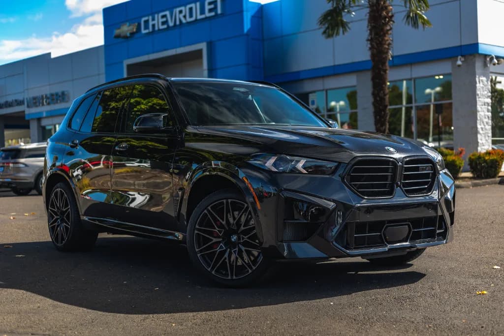 2024 BMW X5 M Competition in Black Sapphire Metallic for sale at Newberg Chevrolet in Newberg, Oregon