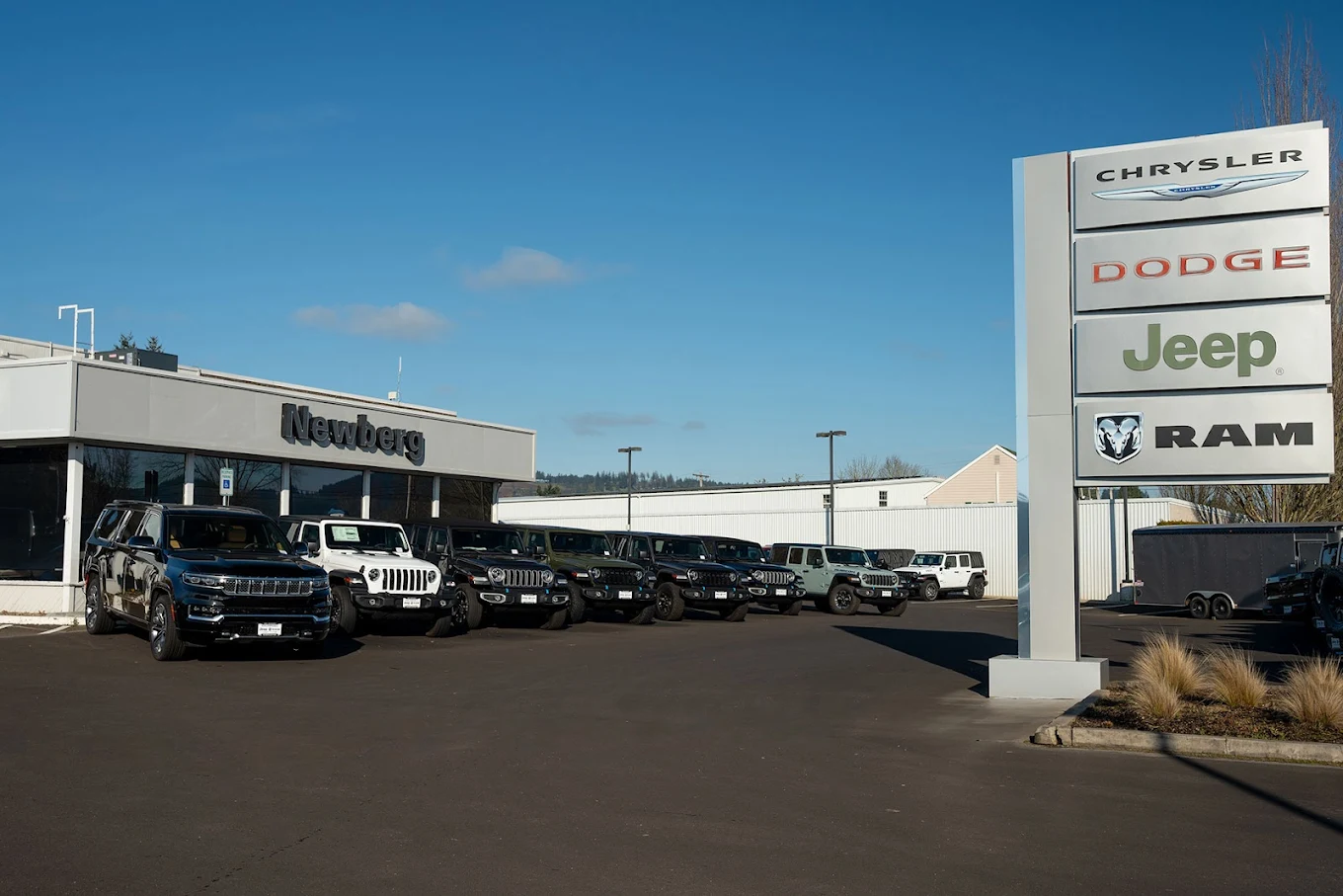 Newberg CDJR storefront in Newberg, Oregon — RSK Auto Group Chrysler Dodge Jeep Ram dealership